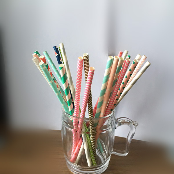 紙吸管更加環(huán)保